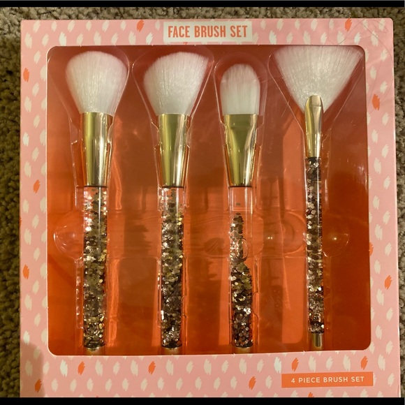 Cosmetic makeup brush sets (of 2) - Picture 3 of 4